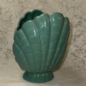 Abingdon Pottery - USA- SHELL PLANTER VASE - Oval, Seafoam Green -#507